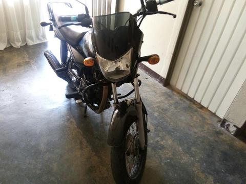 Vendo Moto Platino Modelo 2008