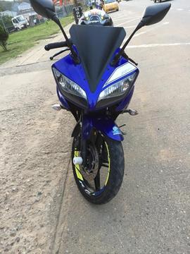 Yamaha R15 Full