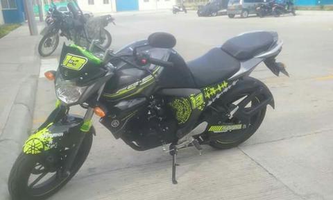 Vendo Fz 2.0 en 6400 Negociables Interno