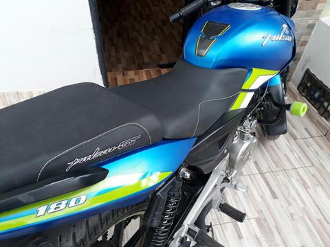 Vendo Pulsar Gt 180 2017