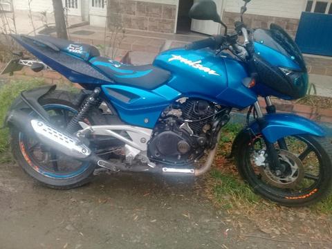 Vendo Pulsar 180