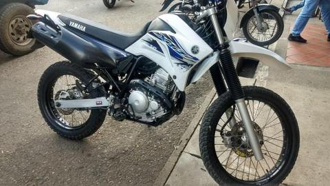 Vendo o permuto moto yamaha xtz 250 mod 2017