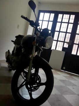 vendo moto suzuki GS125