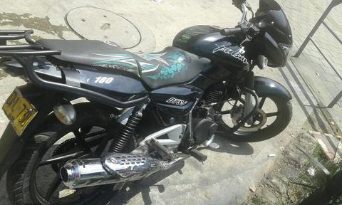 Pulsar 180