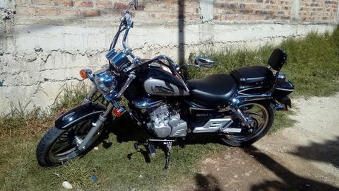 Vendo Moto Gz 150, Modelo 2014, 9000 Klm