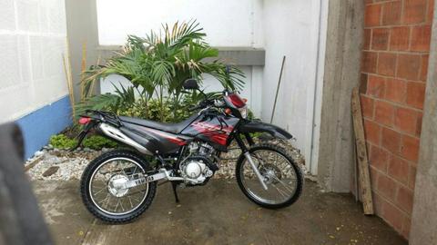 VENDO MOTO XTZ125 YAMAHA MODELO 2015