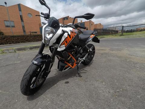 KTM DUKE 200