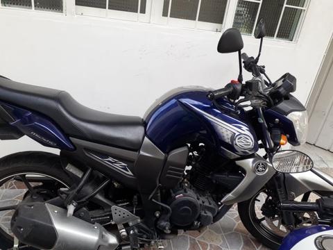 Vendo Moto Motivo Viaje Economica