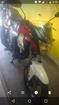 Vendo Moto Yamaha Szr 153cc