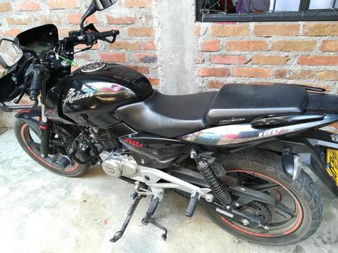 Vendo Moto Pulsar 180 Gt