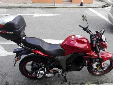 Vendo moto Suzuki Gixxer modelo 2016
