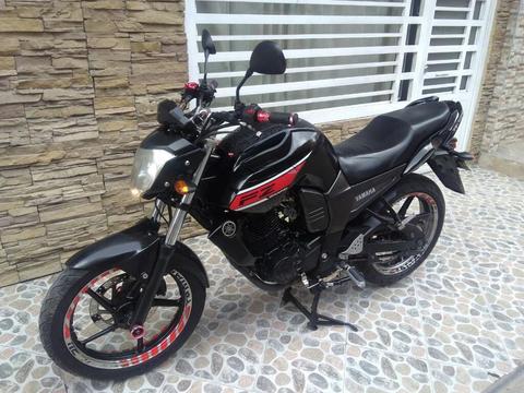 Vendo Fz 16 Soat Agosto 2015