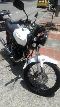 Vendo Akt Nkd 125 Blanca Modelo 2014