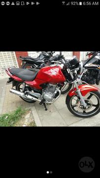 Honda Cbe 125 Modelo 2013