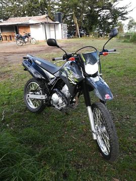 Se Vende Xtz 250 Nueva con 6000 Kilómetr