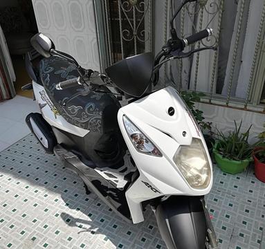 Moto AKT Dynamic R 125sc
