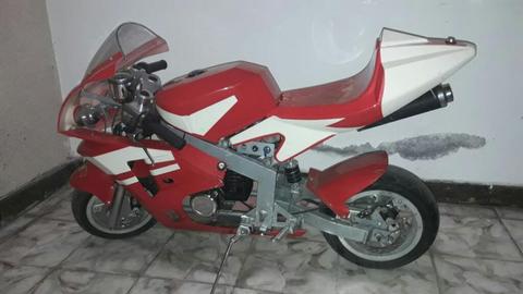Moto R12 para Niño