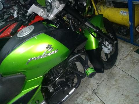 Pulsar 180 2011