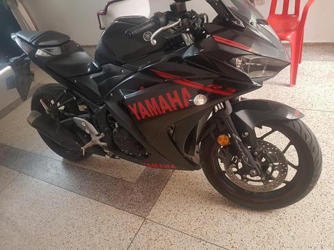 Vendo Yamaha R3