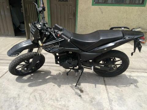 Vendo Moto Barata Xm180 2014