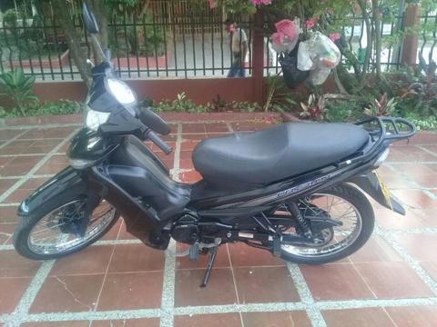 VENDO MOTO YAMAHA CRYPTON NEGRA