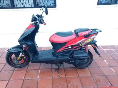 VENDO MOTO AGILITY RS NAKED