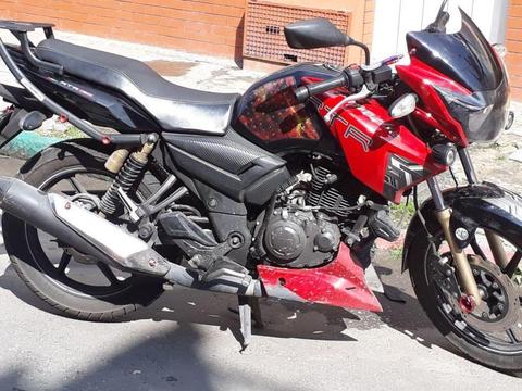 SE VENDE MOTO RTR APACHE 180