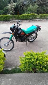 Vendo Moto Dt 175 Tarjeta Y Traspaso