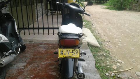 Vendo Moto Honda Biz C100 en Perfecto Es