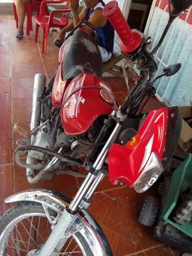 Vendo Moto Boxer 2014