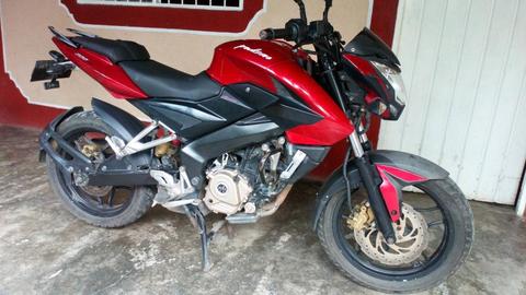 Vendo Motocicleta Ns 200 Modelo 2014