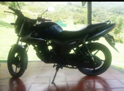 Vendo Moto Szr 150 en Muy Buen Estado