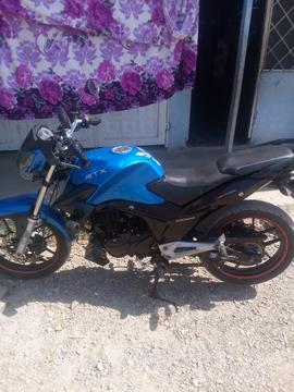 Se Vende Moto Akt Rtx Modelo 2015