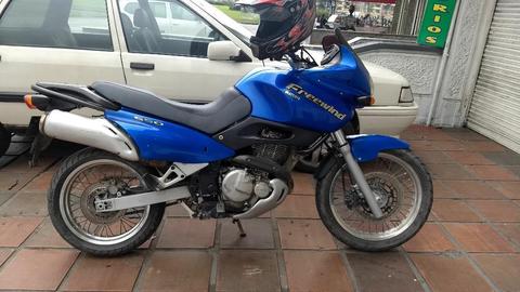 Vendo Freweent 99 con 2004