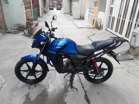 Vendo Hermosa Moto Honda