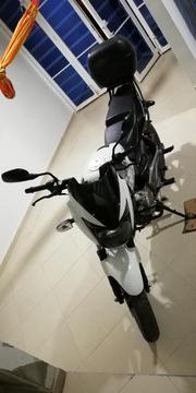 Pulsar 220