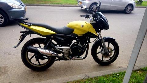 Pulsar 180 2008