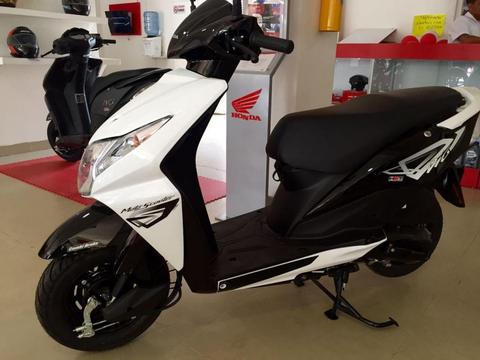 HONDA DIO BLANCA 110CC MODELO 2018