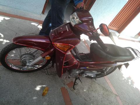 Se Vende Moto con Todo Al Día