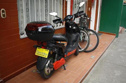 Moped Electrika Bless