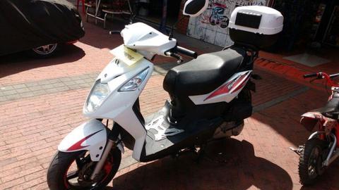 Vendo Moto AKT Dinamic