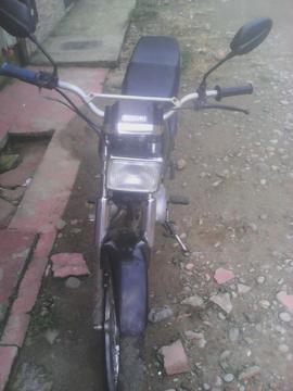 Vendo Ax 100 Muy Buena