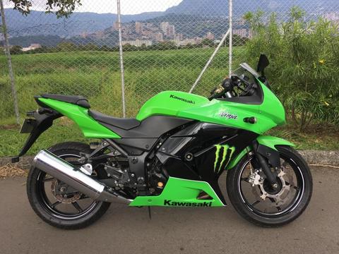 Kawasaki Ninja 250 $7´300.000 Todo al día