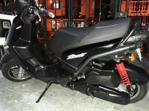 Se Vende Moto Bws 2010