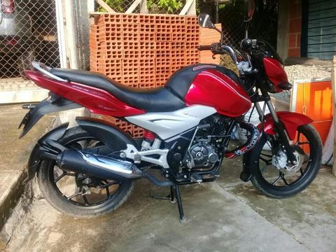 Vendo Moto Muy Linda en Exelente Estado