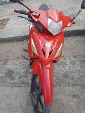 Vendo Moto Akt Flex Modelo 2011 Papeles