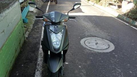 se vende moto fly 125