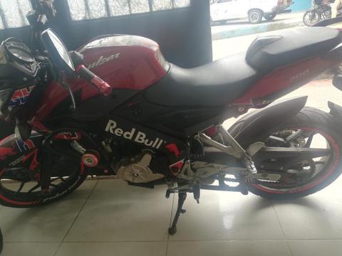 Moto Pulsar 200ns