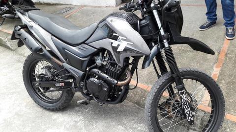 Vendo Esta Hermosa Akt Tt. 125 Mod 2016