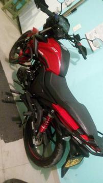 Vendo O Permuto Moto Akt Evo R3 125